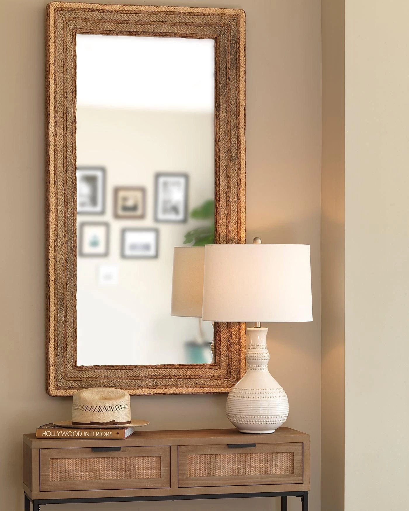 Coastal Style White Ceramic Droplet Table Lamp 2 Coastal Style White Ceramic Droplet Table Lamp - Image 2