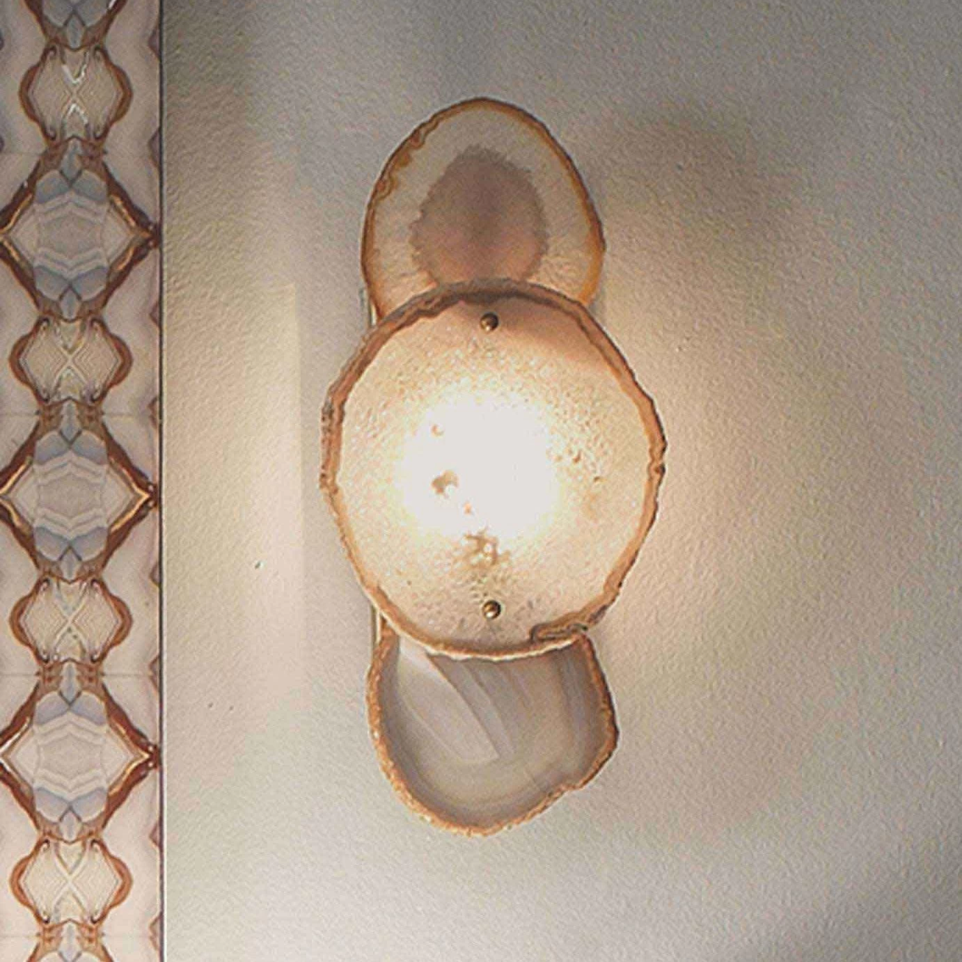 Reversible Purple Agate Stone Trinity Wall Sconce - Small 3 Reversible Purple Agate Stone Trinity Wall Sconce - Small - Image 3